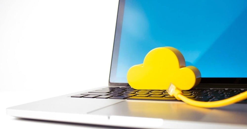 computer connecting to cloud storage