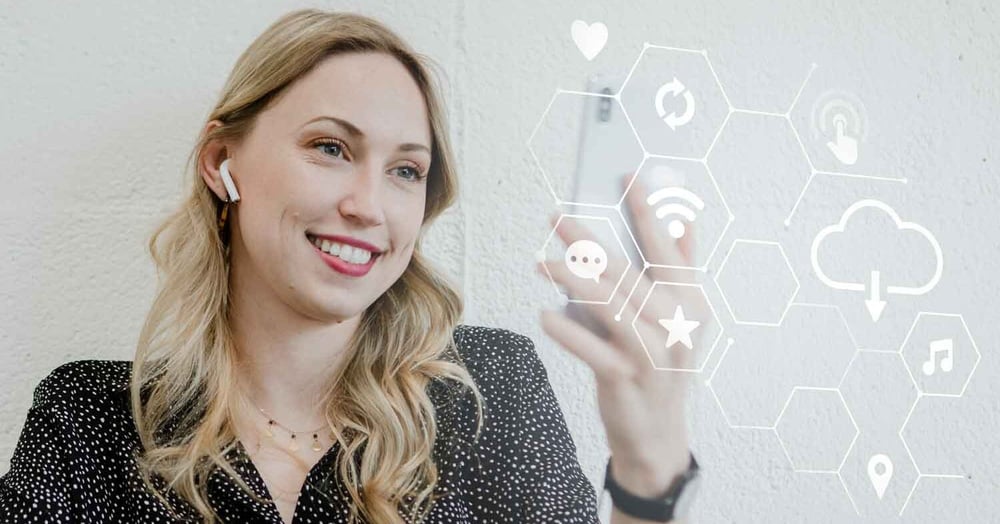 woman enjoying managed cloud services for her work