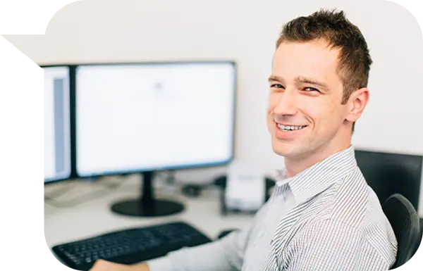 IT engineer providing switch IT service